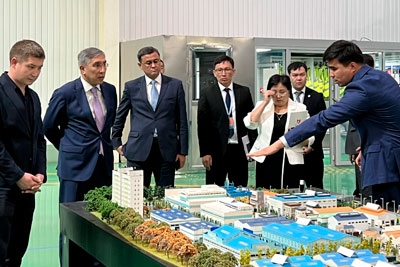 Вице-министр труда и социальной защиты населения РК посетил завод Asia Trafo в индустриальной зоне «Тассай»